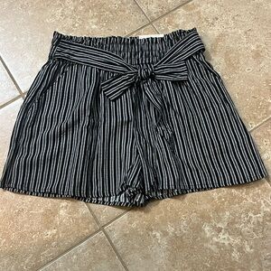 SO High Rise Pull On Shorts